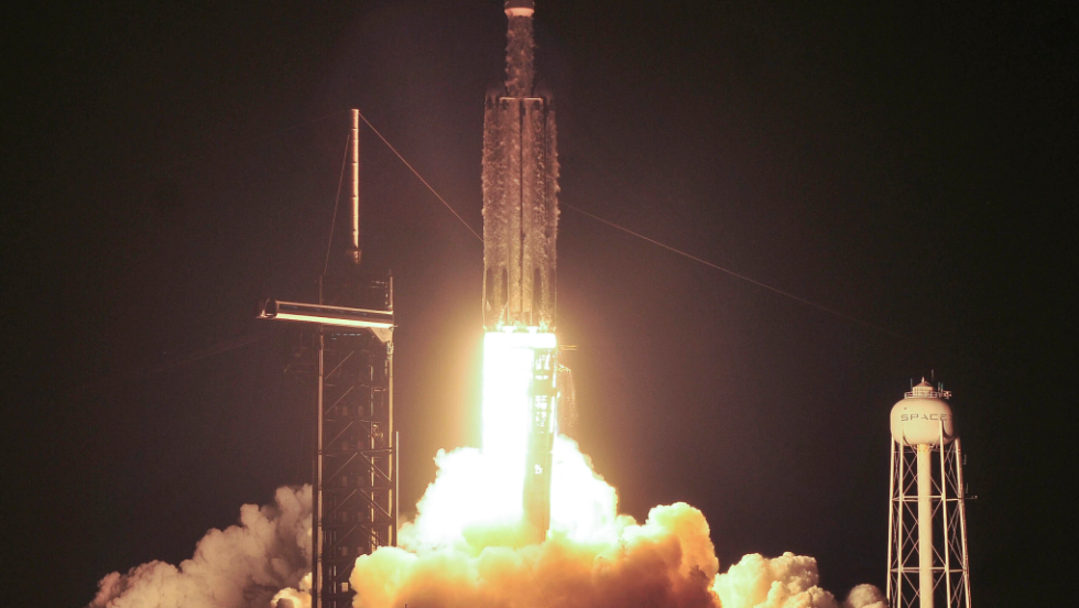 Η εκτόξευση του X-37B μέσω του SpaceX Falcon Heavy